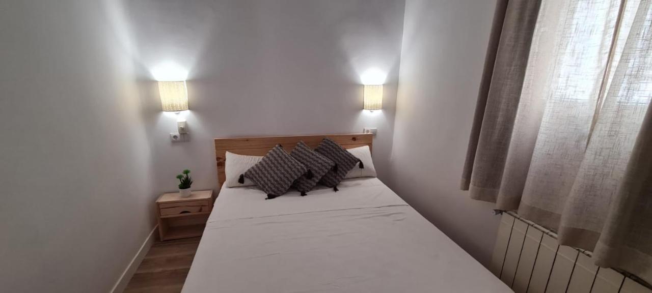 Hostal Andrea Sol Madrid Ngoại thất bức ảnh