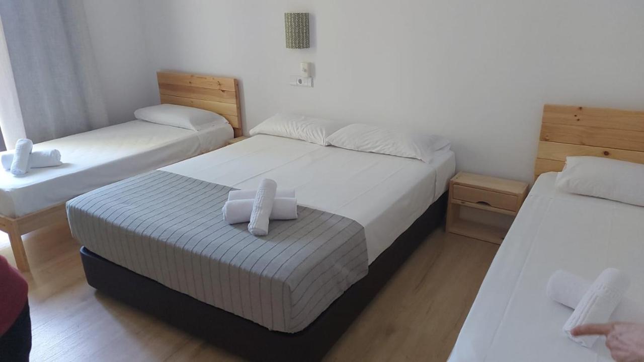 Hostal Andrea Sol Madrid Ngoại thất bức ảnh