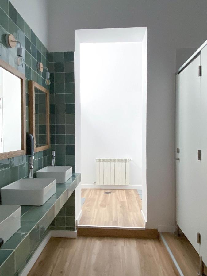 Hostal Andrea Sol Madrid Ngoại thất bức ảnh